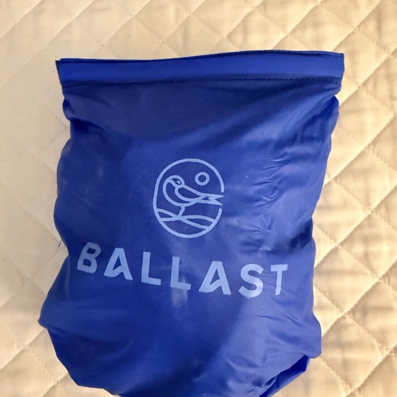 Ballast Inflatable Pillow - Picture 3 of 3